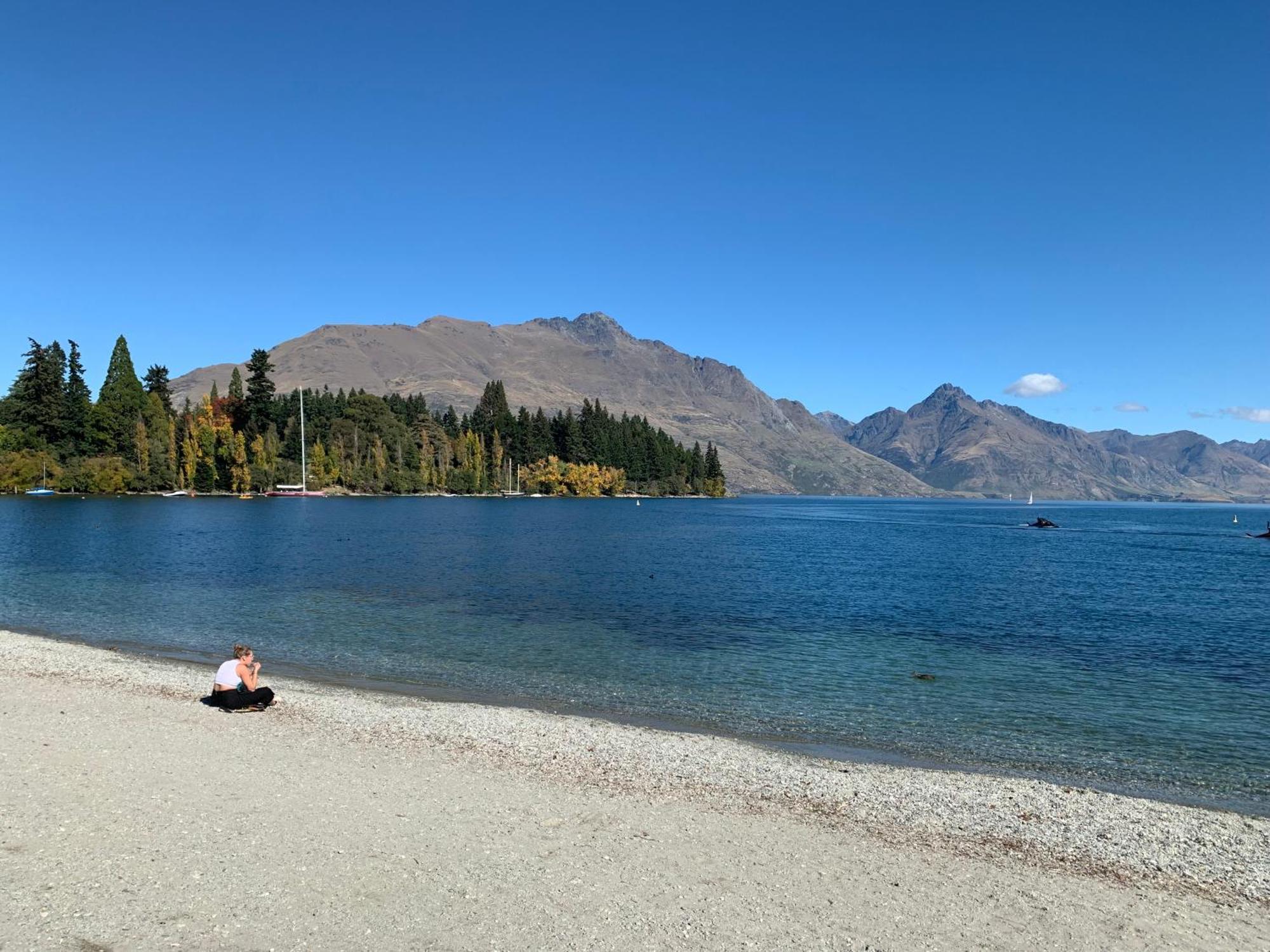 Wakatipu View Apartments Queenstown Exterior photo